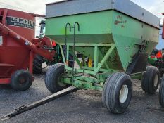 Parker 2600 Gravity Bin Wagon