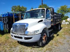 2008 International Durastar 4300 Stake Body Truck 'NO TITLE '