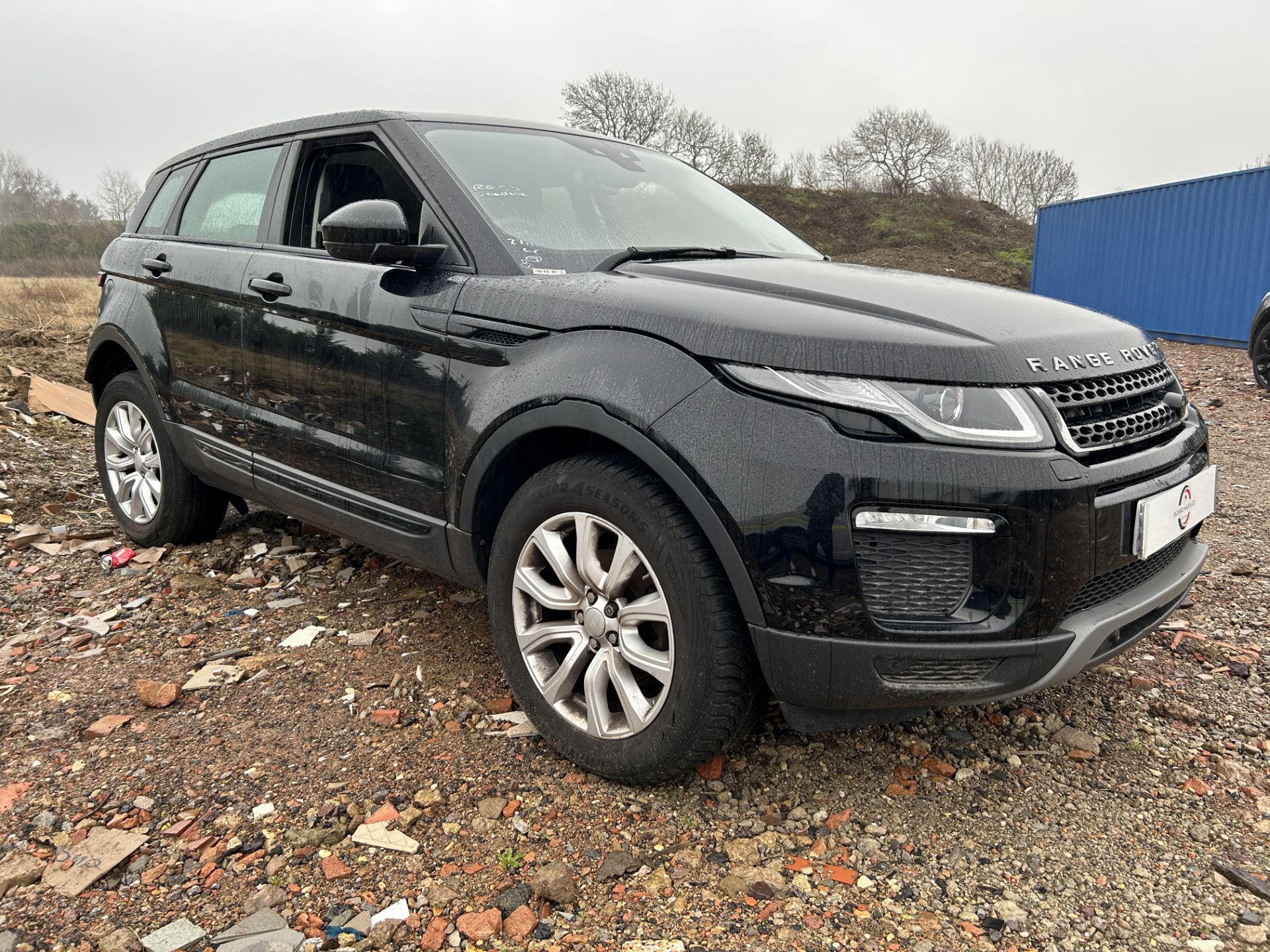 (ON SALE) RANGE ROVER EVOQUE 2.0 SE TECH (67 REG) * SERVICE HISTORY * AUTO S/S * SAT NAV * 2 OWNERS - Image 8 of 13