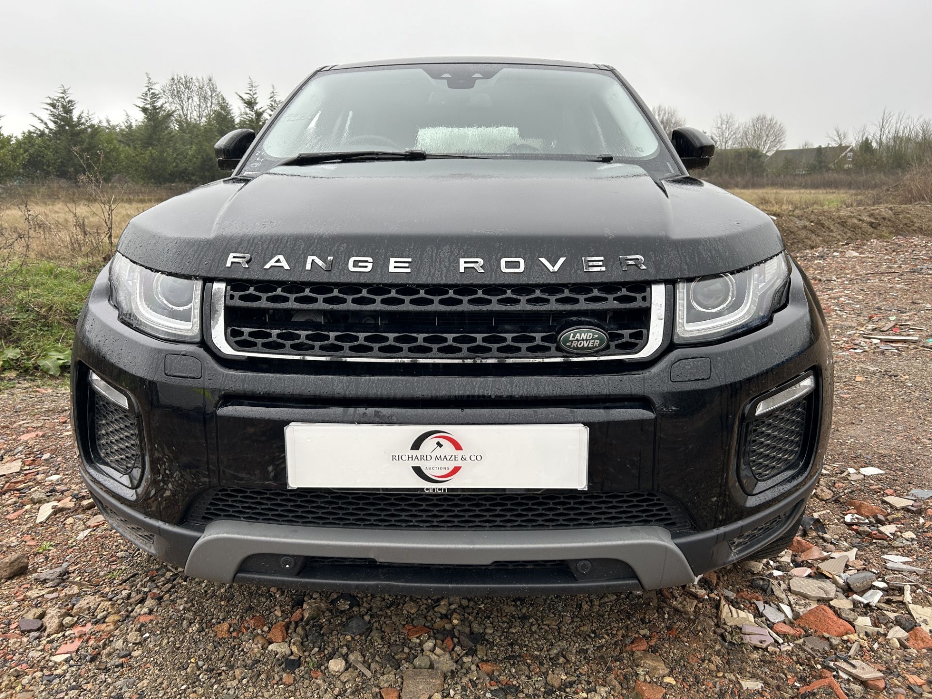 (ON SALE) RANGE ROVER EVOQUE 2.0 SE TECH (67 REG) * SERVICE HISTORY * AUTO S/S * SAT NAV * 2 OWNERS - Image 3 of 13