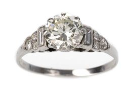 DIAMOND SOLITAIRE RING,