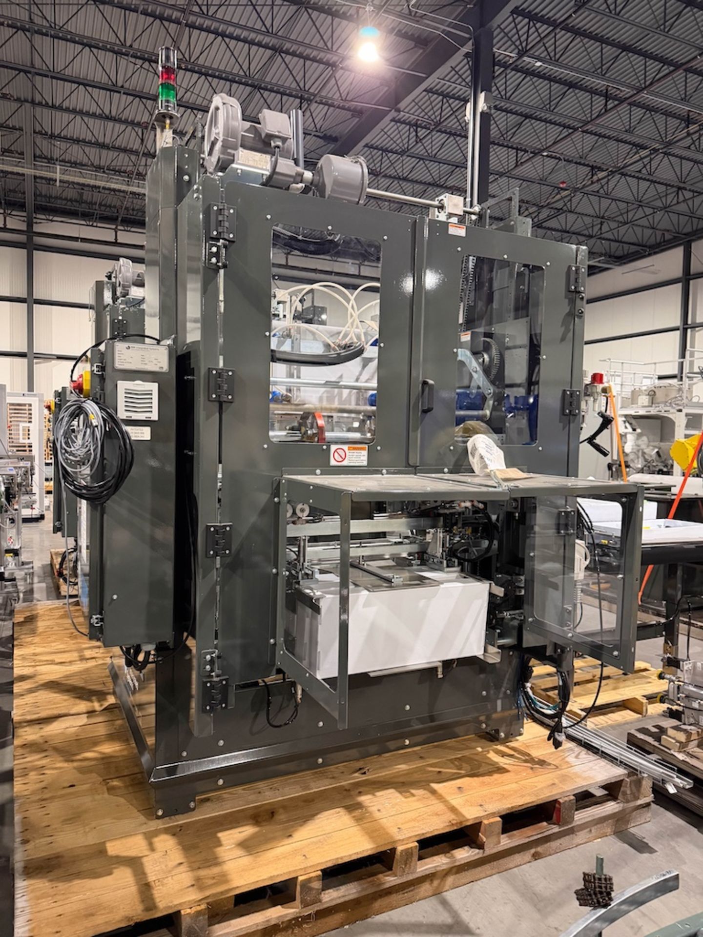 BW Integrated Systems Corrugated Tray Former, New in 2020 - Image 5 of 12