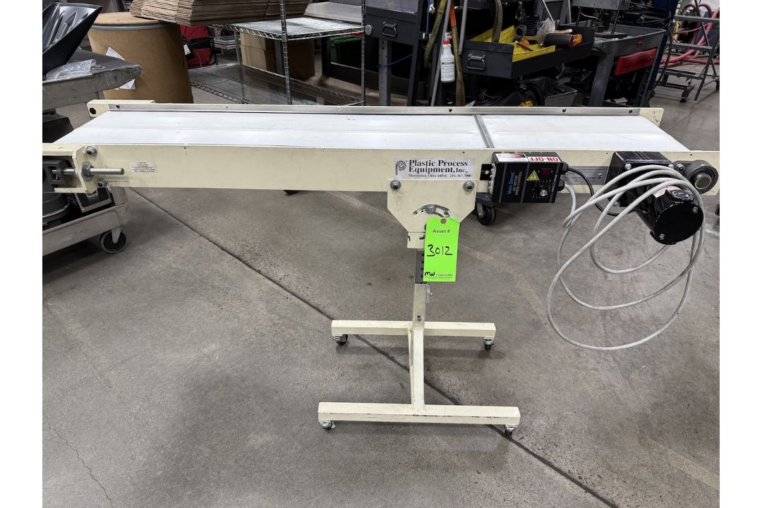 Plastic Process Equipment Portable Belt Conveyor - Image 1 of 3