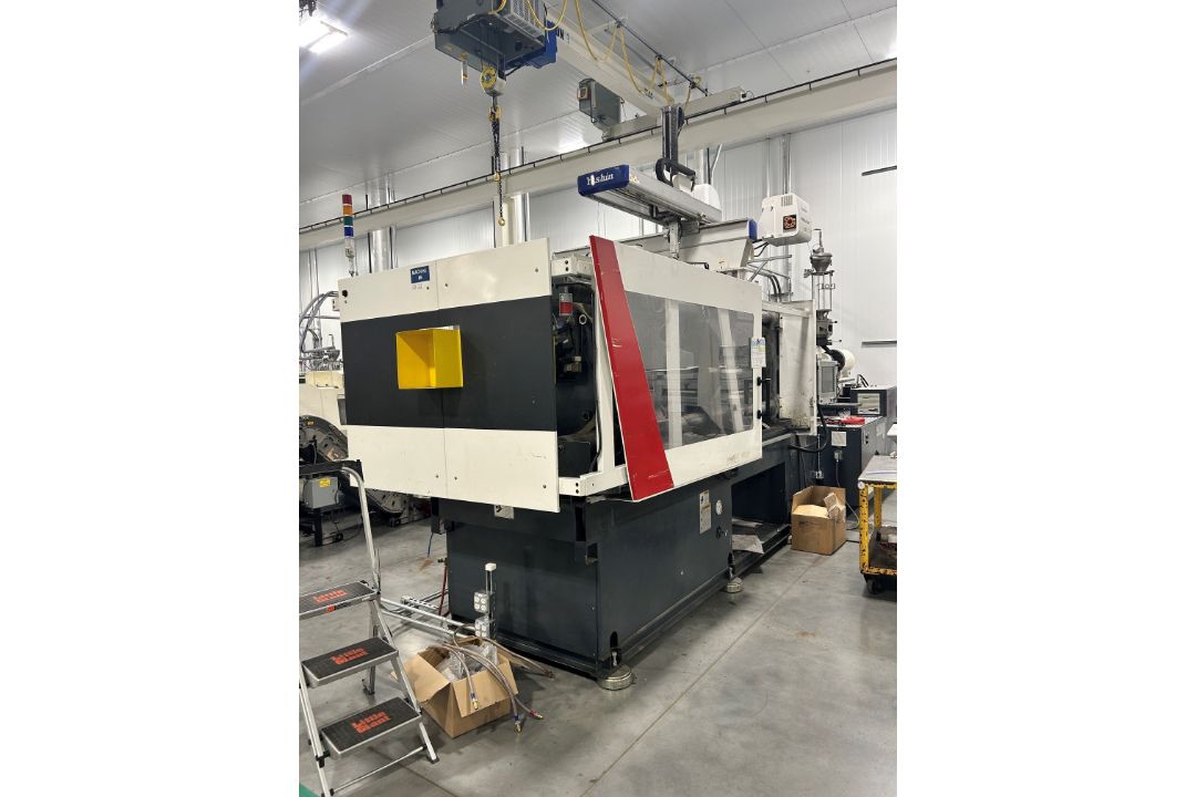 2018 Milacron MTs-400 400-Ton Injection Molding Machine - Image 1 of 4