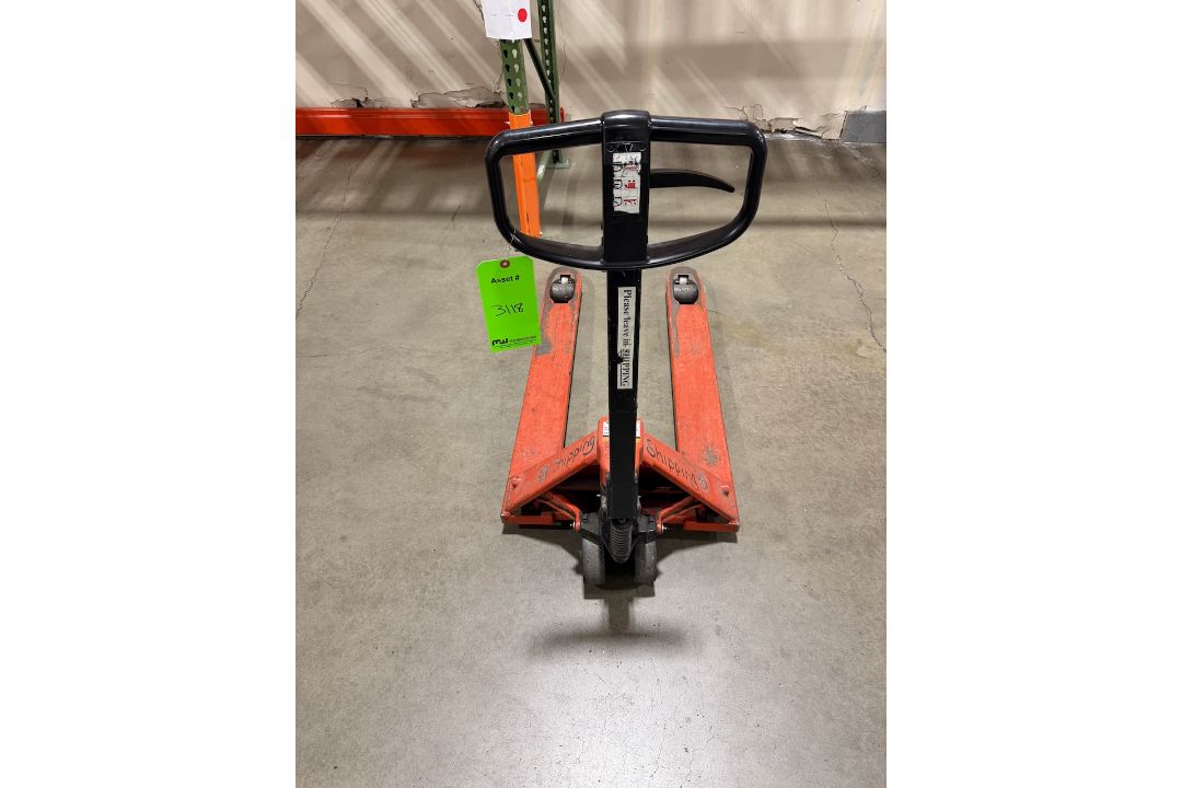 BT 5,000 lb Hydraulic Hand Pallet Truck - Image 1 of 5