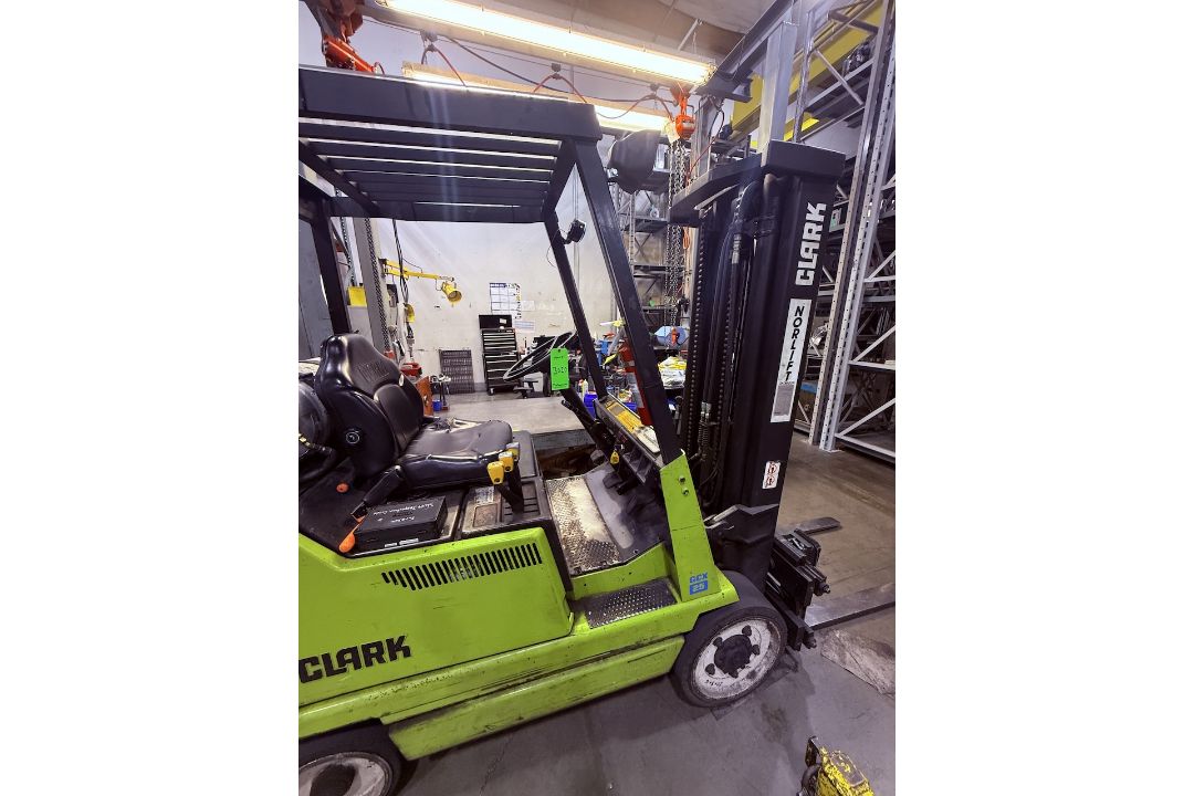 Clark 5,000 lb. Capacity Forklift - Image 2 of 9
