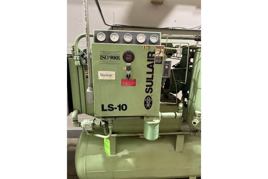 Sullair Rotary Screw Air Compressor, Tank Mounted - Image 3 of 7