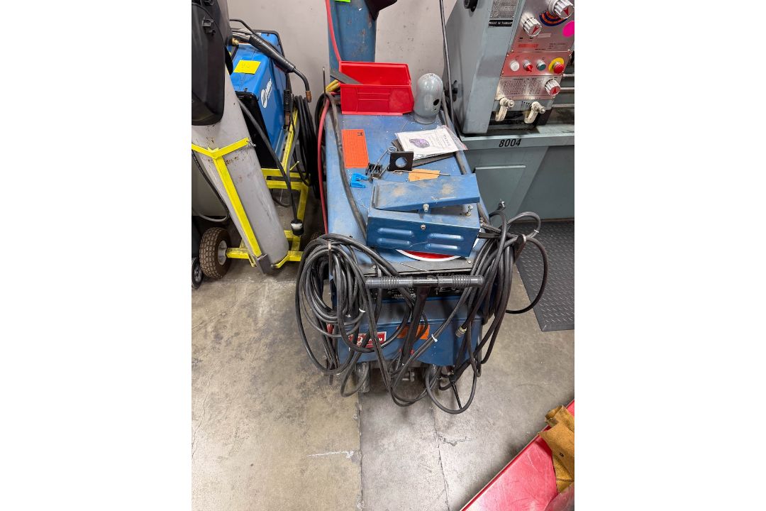 Miller AC/DC TIG and Stick Welding Power Source - Image 1 of 5