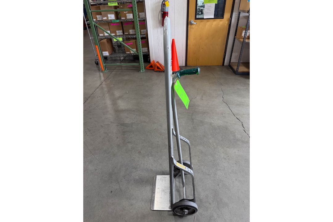 Hand Truck - Image 2 of 5