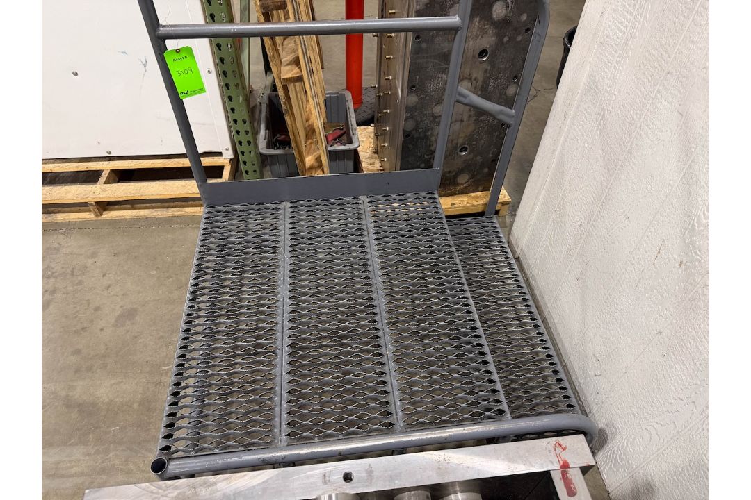 Rolling Work Platform w/Handrail - Image 2 of 3