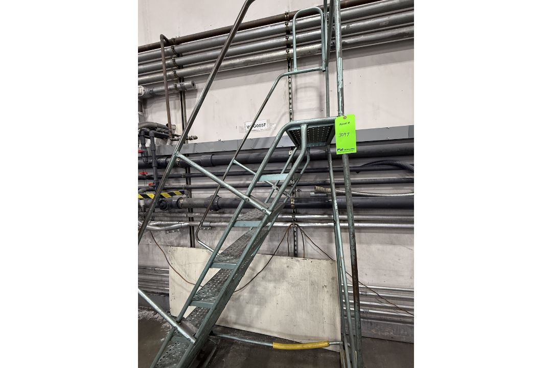 Rolling Warehouse Safety Ladder - Image 4 of 4