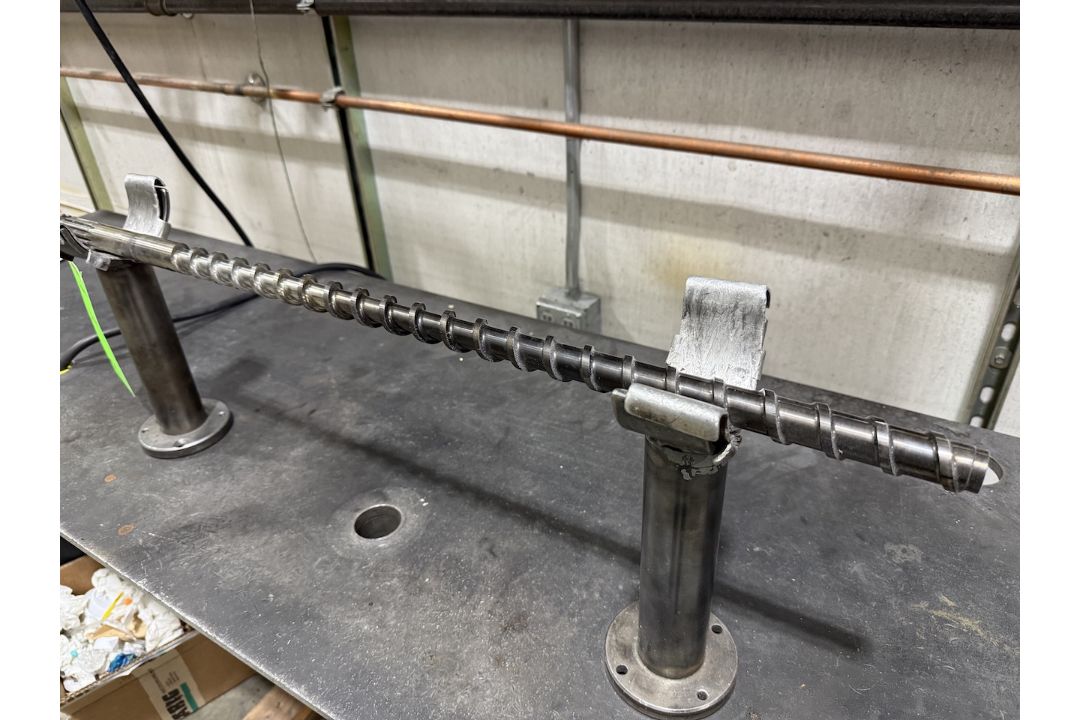 Injection Molding Machine Screw - Image 2 of 3