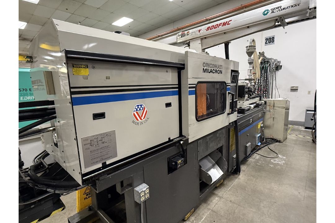Cincinnati Milacron 165 Ton Injection Molding Press - Image 1 of 7