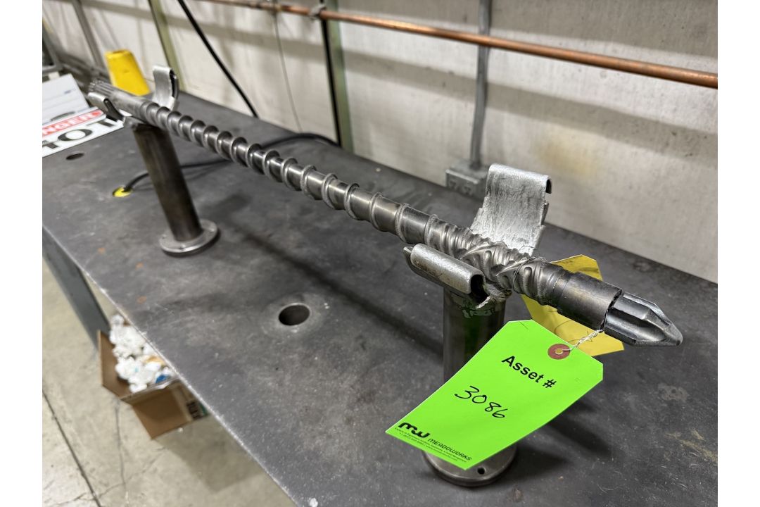 Injection Molding Machine Screw - Image 2 of 4