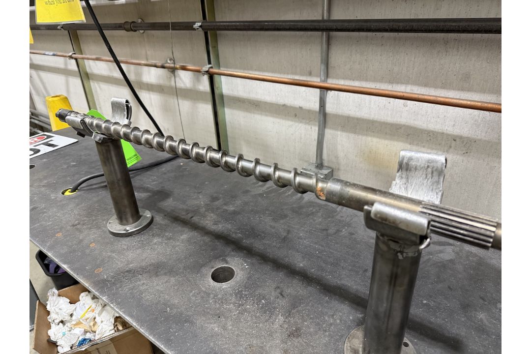 Injection Molding Machine Screw - Image 4 of 5