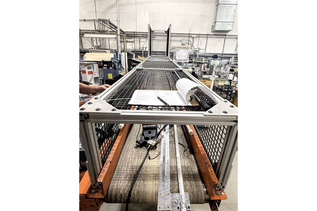 EMI Belt Conveyor w/Guarding - Image 4 of 6