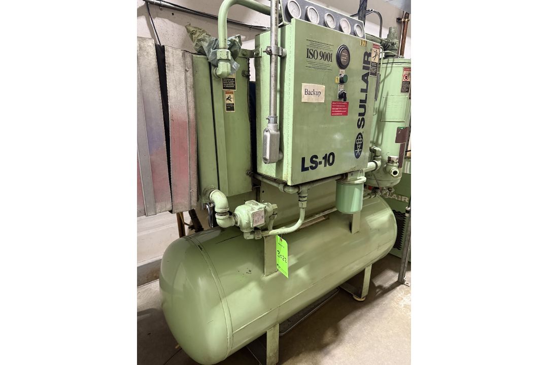 Sullair Rotary Screw Air Compressor, Tank Mounted - Image 1 of 7