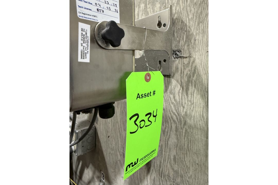 Avery Weigh-Tronix Floor Scale w/Digital Indicator - Image 5 of 5