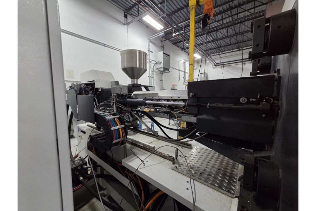 2016 Milacron Ferromatik 220 Ton Injection Molding Press - Only 2,718 Hours - Image 14 of 25