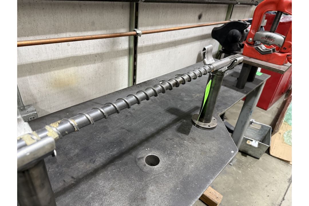Injection Molding Machine Screw - Image 2 of 3