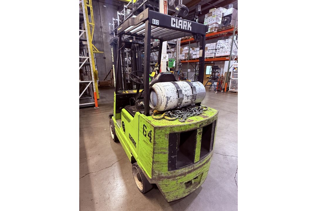 Clark 5,000 lb. Capacity Forklift - Image 4 of 9