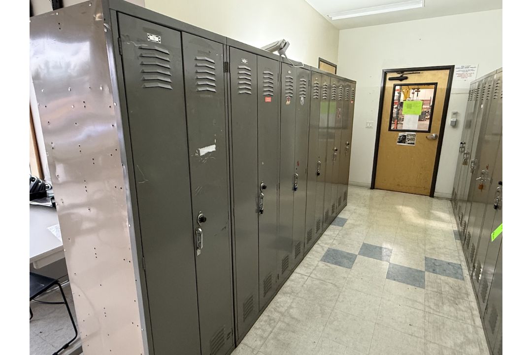 Lot of Gray Single-Tier Employee Lockers - Image 3 of 5