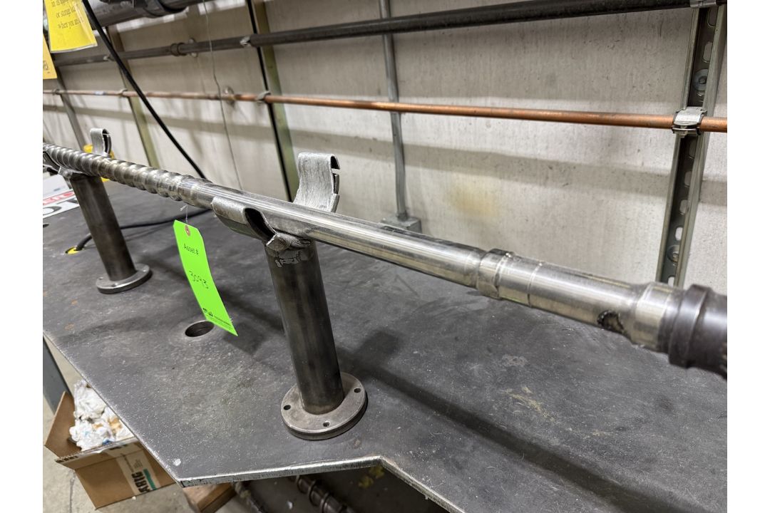 Injection Molding Machine Screw - Image 3 of 4