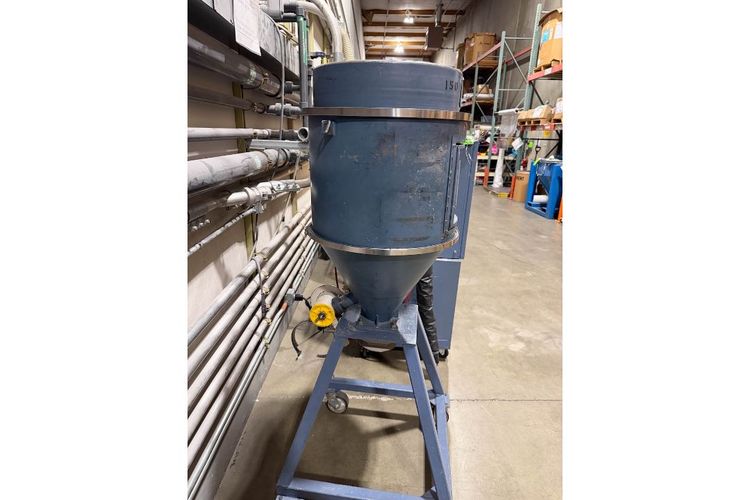 Whitlock 150 Lb Drying Hopper on Caster Stand - Image 2 of 6