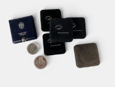 Lot of various silver 10 and 50 Guilder coins in silver (925), total weight 170 grams.