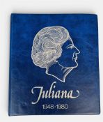An Album Juliana (1948-1980), including many in silver (approx. 270 grams). Must be seen.