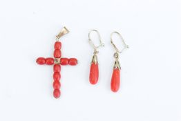 Blood coral cross pendant with yellow gold loops, blood coral earrings in torpedo/drop shape with go