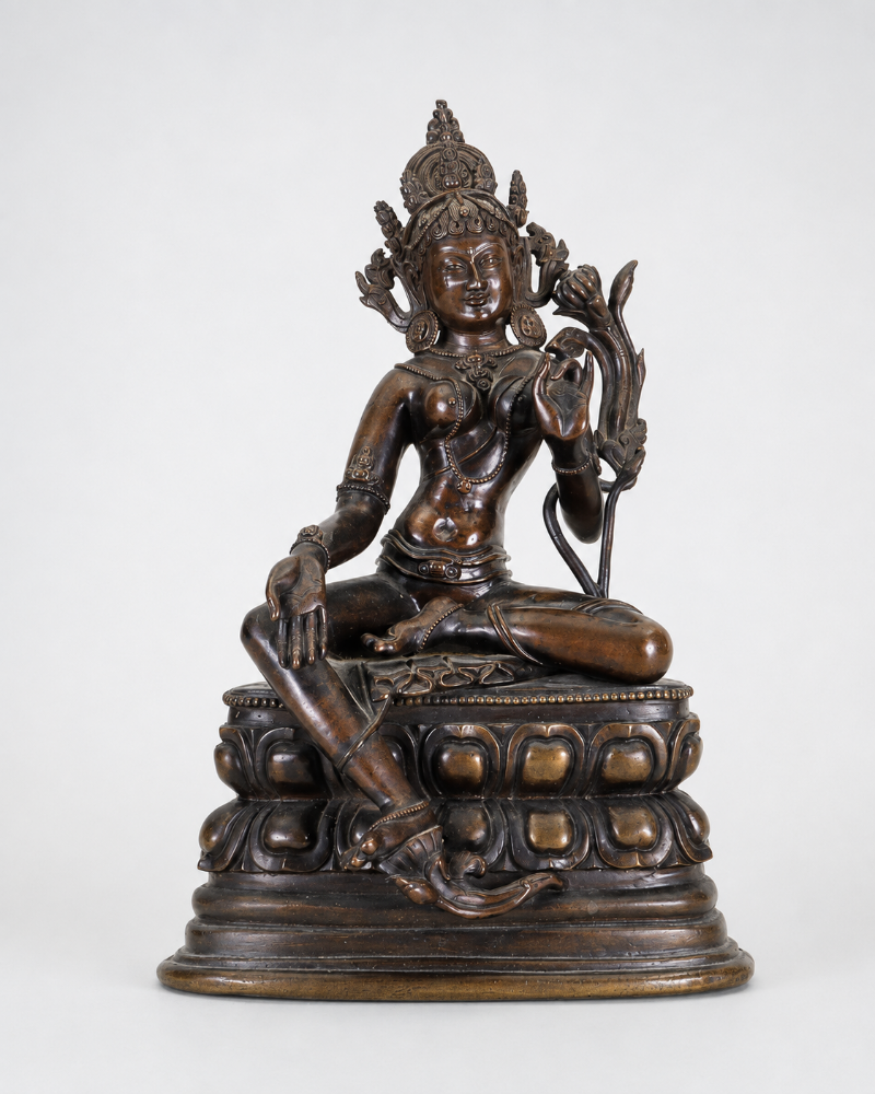 Spätsommer-Auktion | Bedeutendes Silber, Asiatische Kunst und Porzelan, Bronzen, Schmuck, Kunst & Antiquitäten