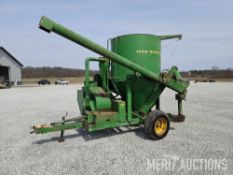John Deere 400 Grinder Mixer