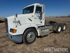 2000 Freightliner FLD Tandem Axle Day Cab Semi