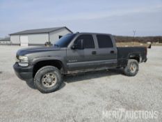 2001 Chevy Silverado 2500HD 4X4 Crew Cab Truck