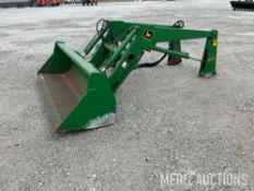 John Deere 620 Quick Attach Loader with Bucket