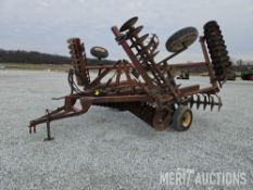 International 490 Disc