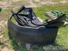 Four (4) John Deere 8R Front Fenders