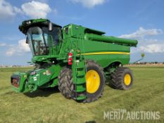 2023 John Deere S790 Combine