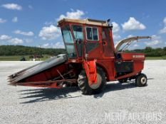 New Idea 708 Self Propelled Chopper