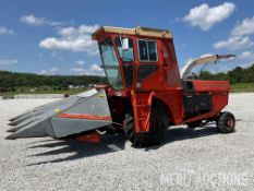 New Idea 708 Self Propelled Chopper