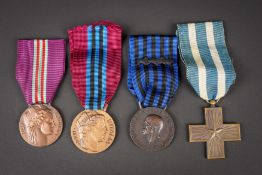 Lot de trois medailles italienne. Lot of three Italian medals.