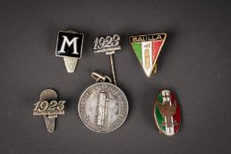 Insignes italien. Italian insignia.