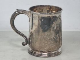 A George II silver Pint Mug with scroll handle, London 1728, maker: Robert Williams, 355gms