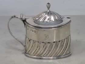 A Victorian silver oval Mustard Pot with gadroon embossing, London 1894, 90gms