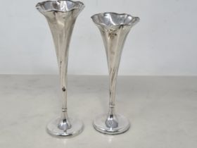 Two Edward VII silver Spill Vases of spiral fluted form, Birmingham 1905, 7 1/2 & 6 1/2in