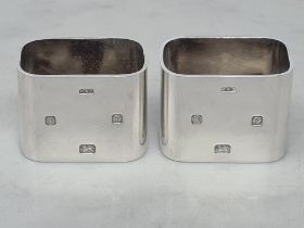 A pair Elizabeth II heavy silver Napkin Rings, Sheffield 1993, maker: P.S.T, 157gms