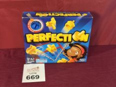 HASBRO GAMING PERFECTION