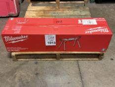 MILWAUKEE FOLDING MITER SAW STAND (NEW)