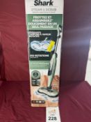 SHARK STEAM & SCRUB STEAM MOP